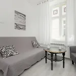 Helska Functional Near The With Parking By Renters Appartamento *