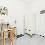 Helska Functional Near The With Parking By Renters Апартаменты *
