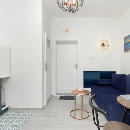 Helska Functional Near The With Parking By Renters Appartamento
