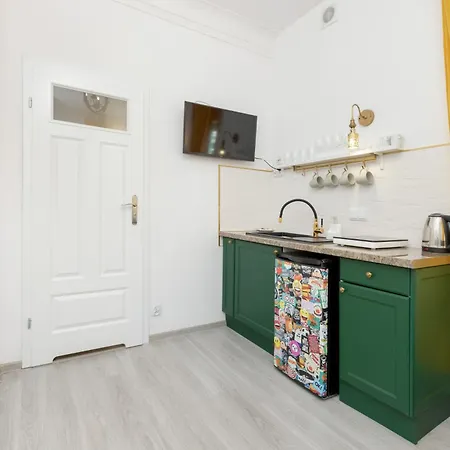 Helska Functional Near The With Parking By Renters *